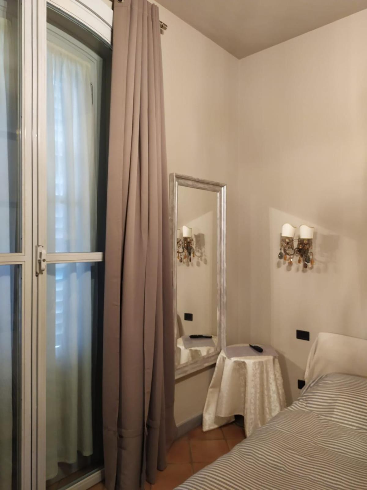 Camera Navigli Con Bagno Privato Milán Exteriér fotografie